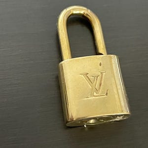 Cadeado Louis Vuitton e fechadura SEM CHAVE nº 320 latão nº 11703