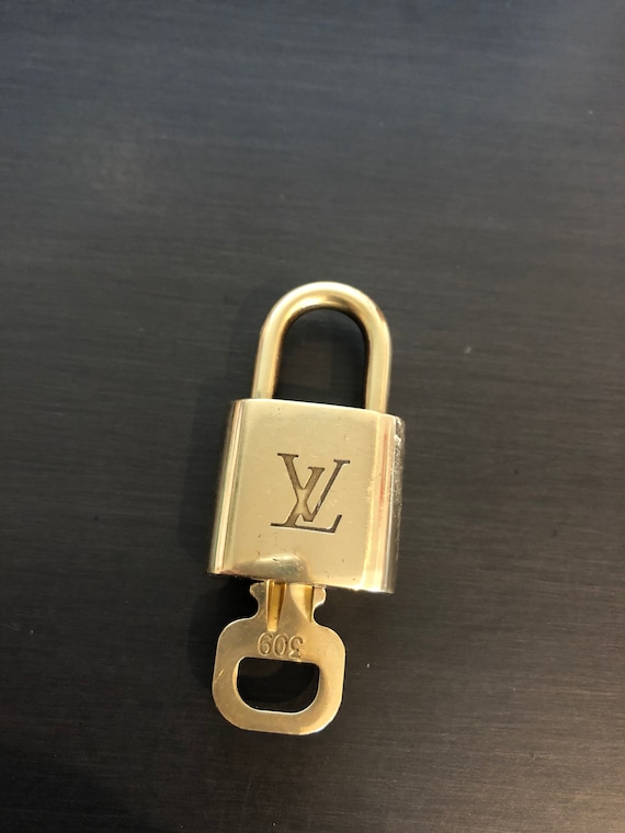Louis Vuitton padlock and one key #309 lock brass