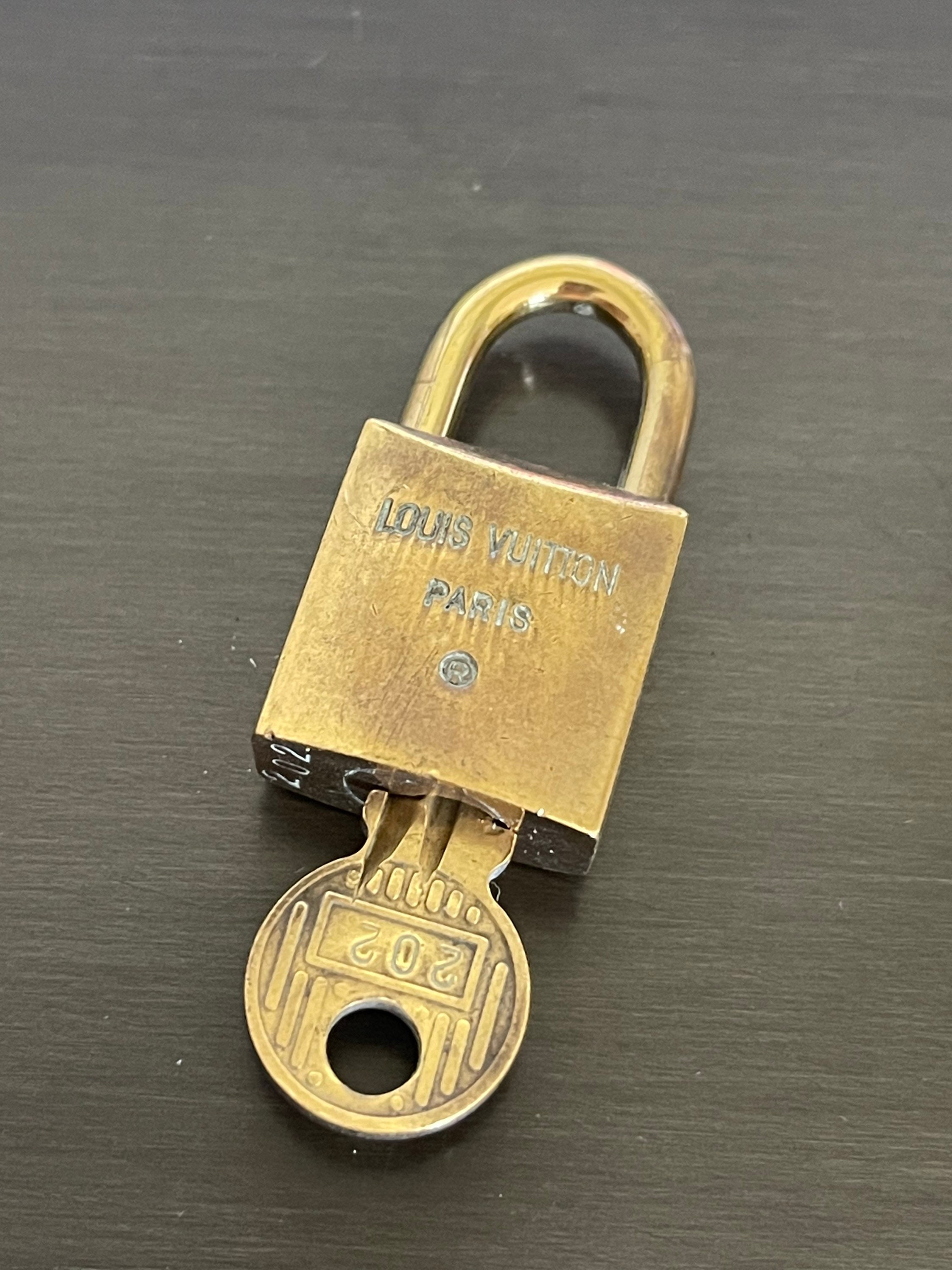 Louis Vuitton Padlock and One Key 202 Lock Brass 