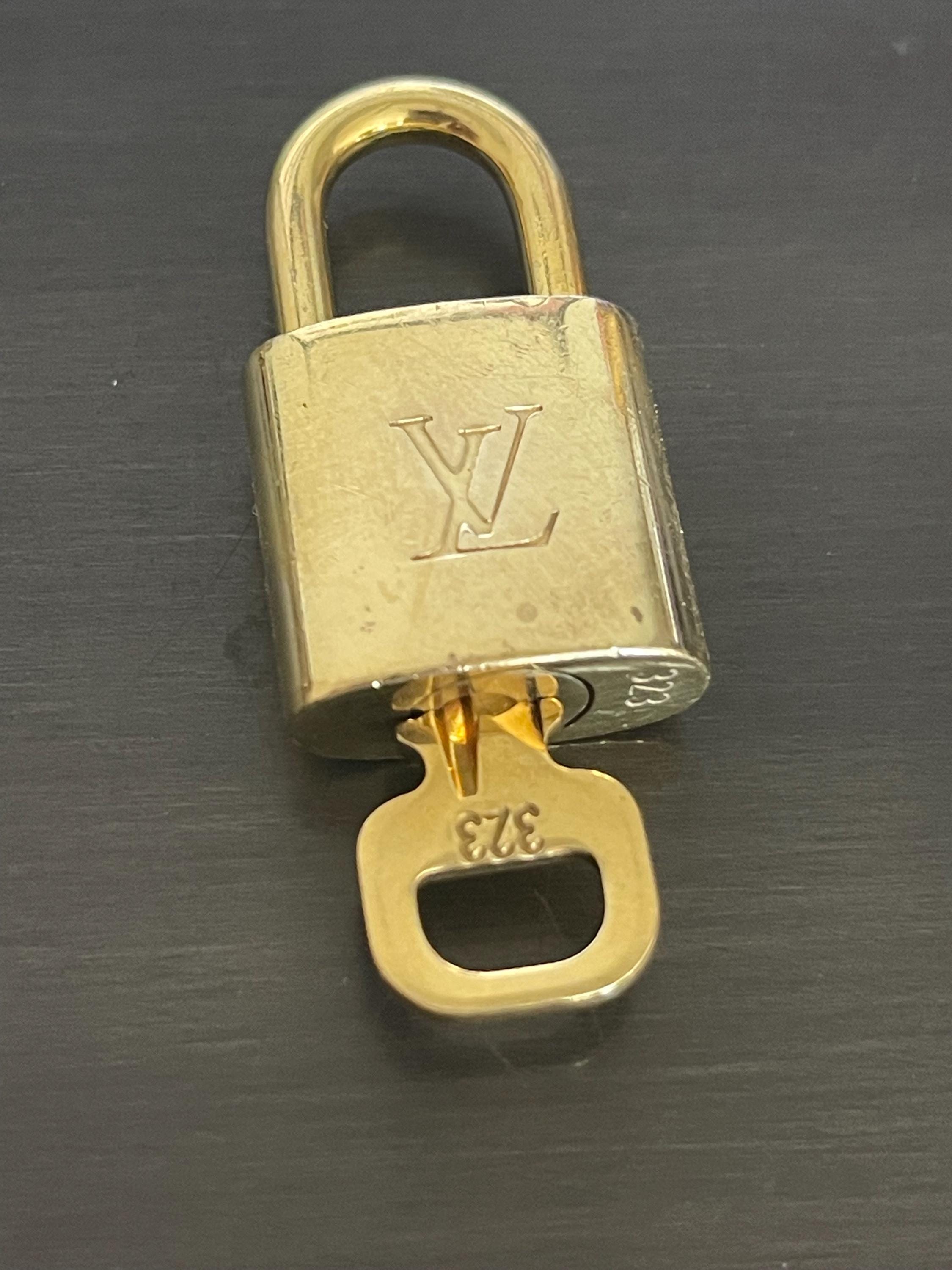 Pinkerly Special Louis Vuitton Padlock and One Key #323 Lock Brass