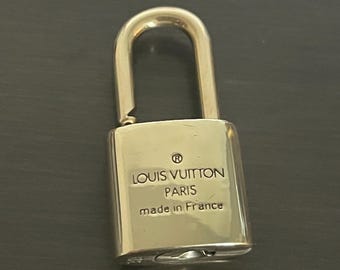 Louis Vuitton Padlock and NO KEY #319 Lock Brass #11865 Polished