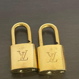 Cadeado Louis Vuitton e SEM CHAVE nº 316 e 314 latão nº 11720