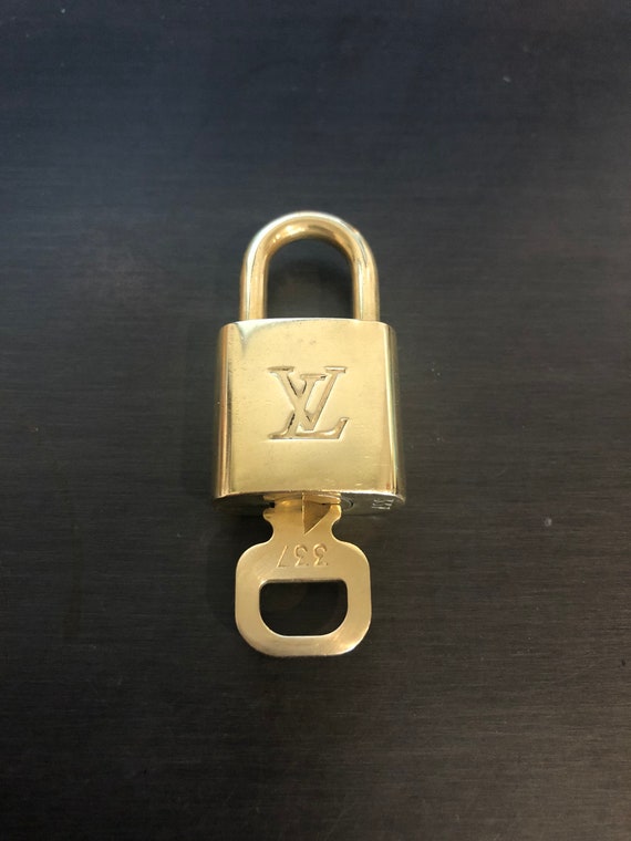 Louis Vuitton padlock and one key #337 lock brass