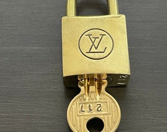 Pinkerly Special Louis Vuitton Padlock and One Key 306 Lock 