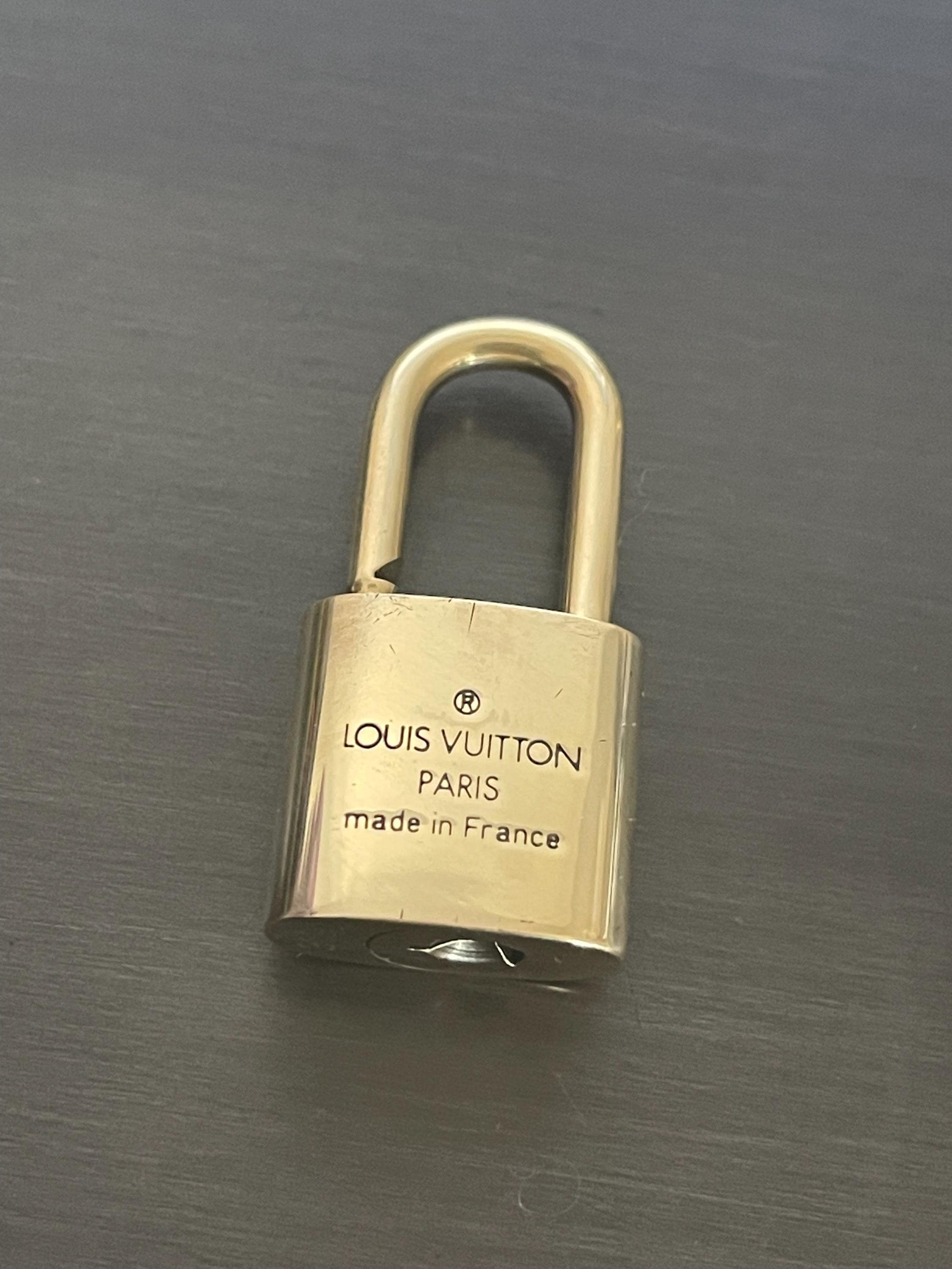 Louis Vuitton Padlock and NO KEY #309 Lock Brass #11945 - Etsy