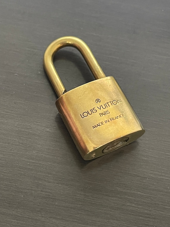Louis Vuitton lock & key #318 brass