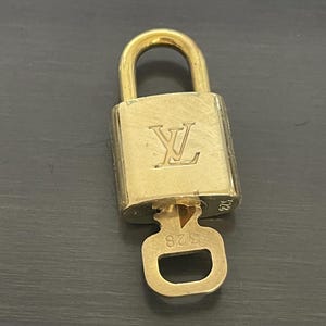 Cadeado especial Louis Vuitton Pinkerly e uma chave nº 328, fechadura de latão nº 11714