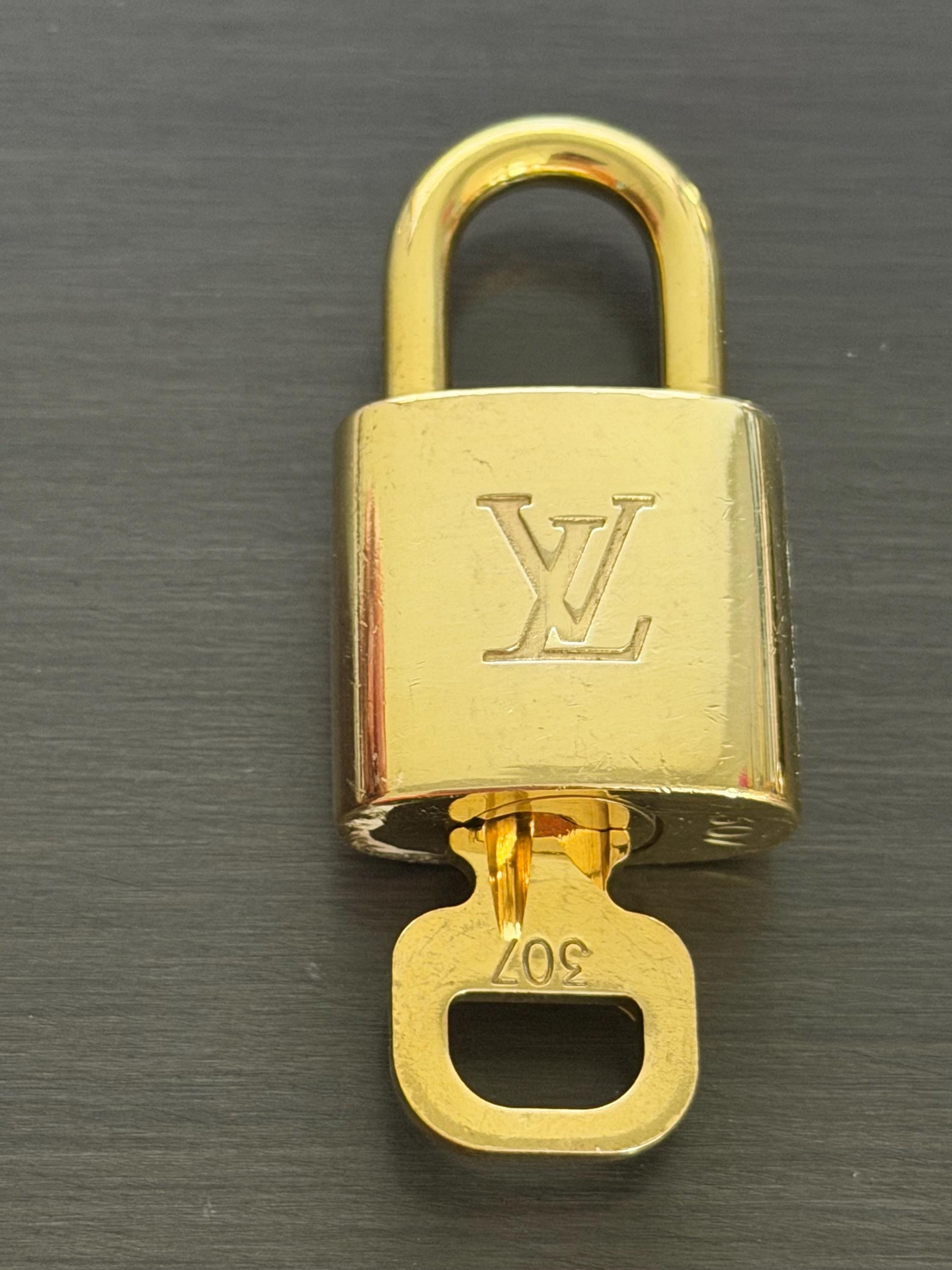 Louis Vuitton Key 307 - Etsy