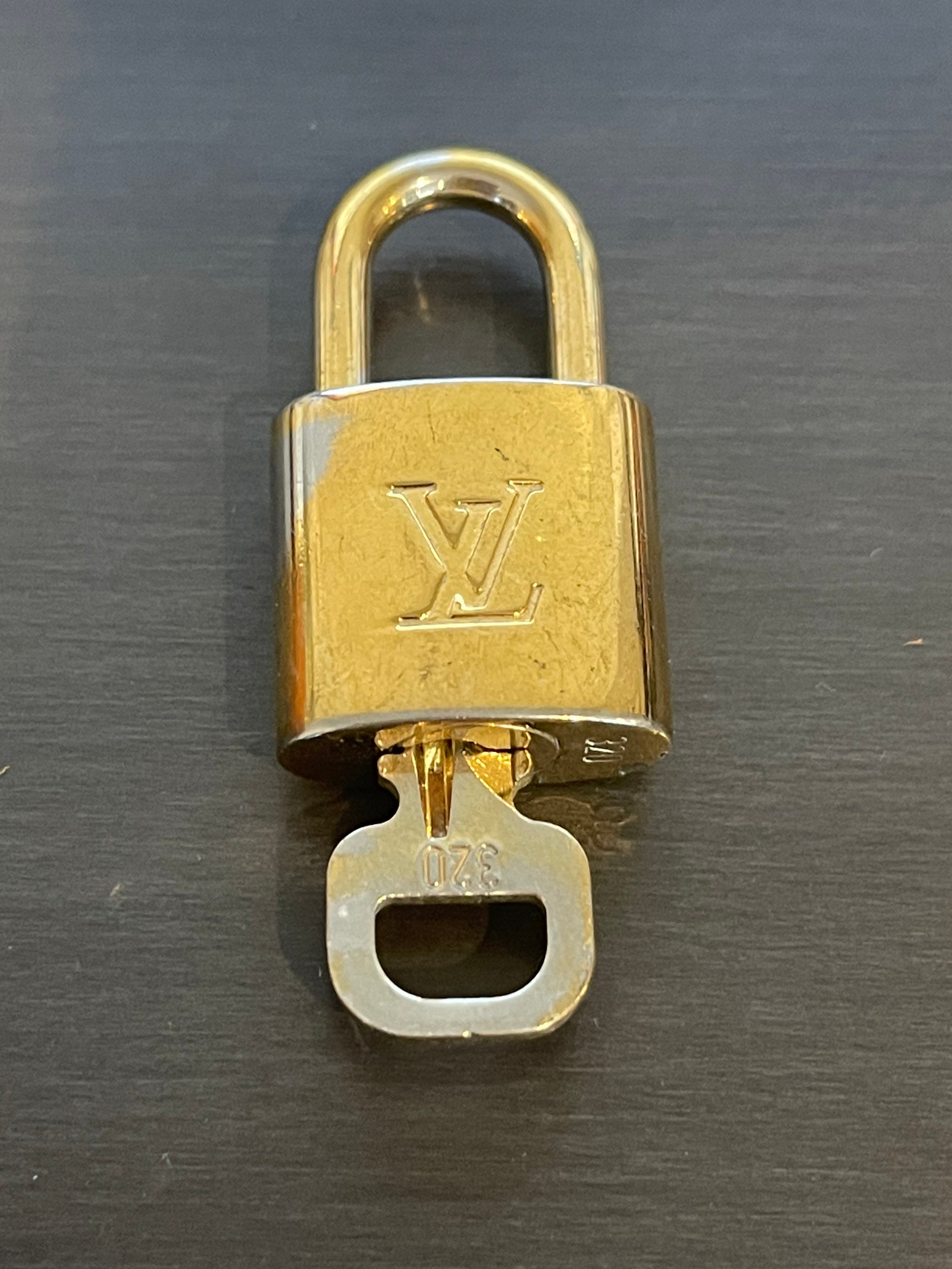 Louis Vuitton Padlock and One Key 320 Bag Charm Lock Silver 