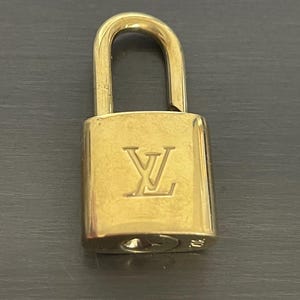 Cadeado Louis Vuitton e fechadura SEM CHAVE nº 302 latão nº 11697