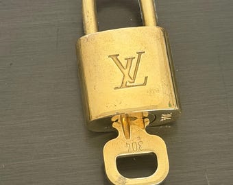 Pinkerly Special Louis Vuitton Padlock and One Key #307 Lock Brass