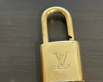 Louis Vuitton padlock and NO KEY #322 lock brass #10642