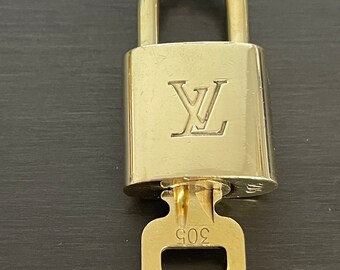 Louis Vuitton padlock and one key #305 lock brass #10790