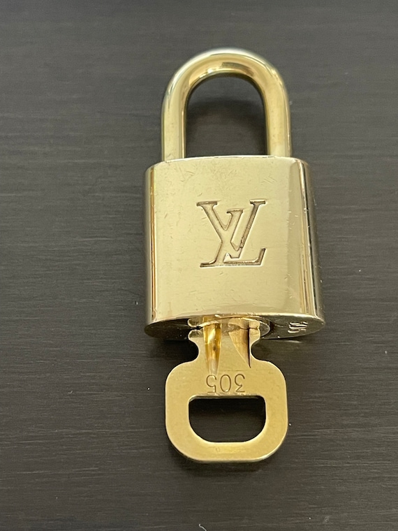 Louis Vuitton padlock and one key #305 lock brass 
