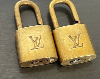 Authentic LOUIS VUITTON Lock And NO Key set #320 #307 Padlock brass Used LV