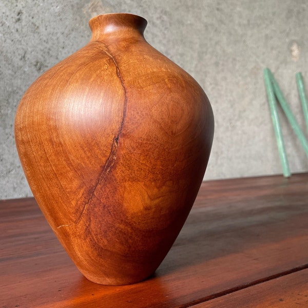 Ron Pessolano (American 20th C.)- Signed Contemporary Studio Turned APPLE wood vase / vessel 8"H - signed