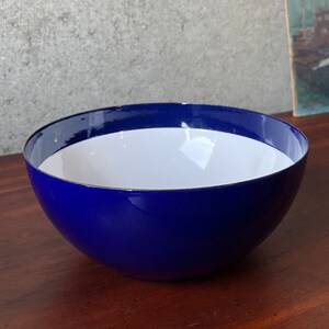 Vintage Cathrineholm 9.5” blue + white Mid Century ENAMEL Bowl - made in NORWAY- mid century modern decor - Scandinavian design - NO Chips!