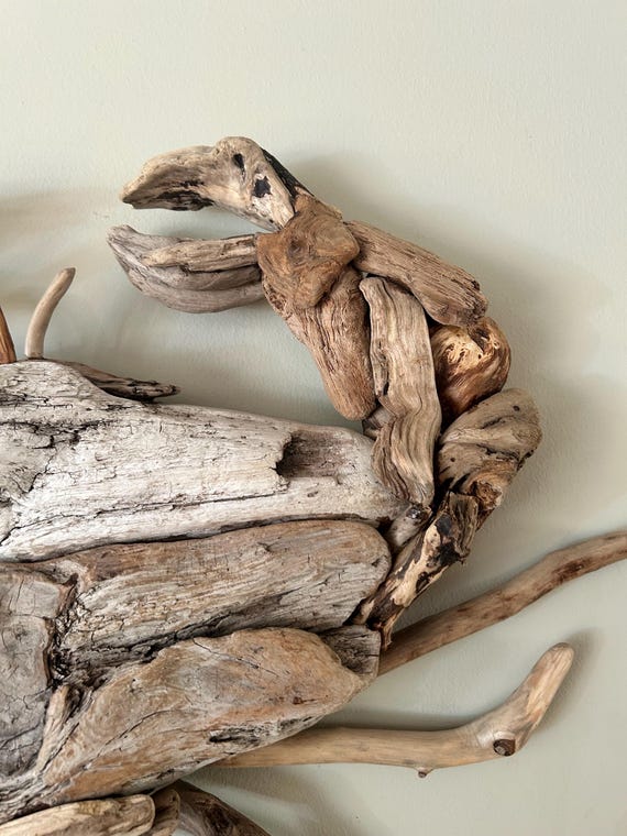 Handcrafted Driftwood Crab Wall Art: Pacific NW Coastal Decor