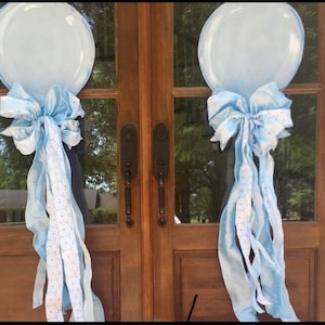 Balloon door hanger, 1 hanger. A single balloon