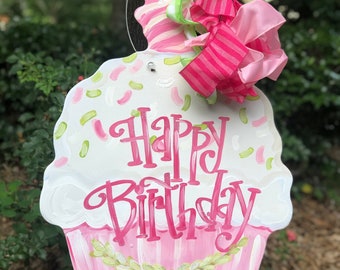 Bright pink birthday cupcake door hanger. Birthday decoration. Artist Tree. My Artist tree. Front door hanger.