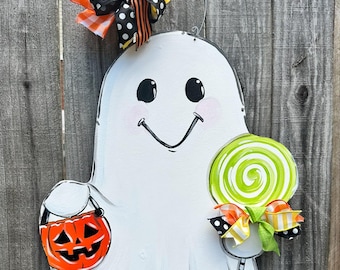 Handcrafted Halloween Ghost Door Hanger: Spooky Fall Decor