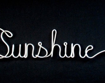 wire word sunshine, wire words, hanging words, wire script words, wire cursivas, word art, wire writing, palabras decorativas, wire works