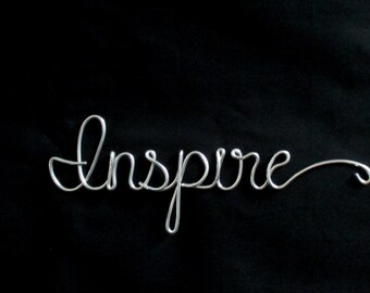 palabras de alambre, inspiración de palabras de alambre, escritura de alambre, palabras de guión de alambre, palabras decorativas, palabras inspiradoras, adorno de alambre, letreros de alambre, arte de alambre