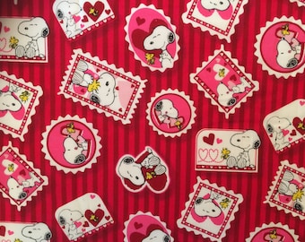 Fabric Remnant  / Snoopy  / Valentines Day
