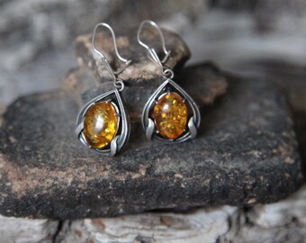 Vintage | Lightweight | Natural | Oval | Honey | Baltic Amber | Hook | Earrings | 925 | Teardrop | Prong | Sterling Silver | 5.3 grams