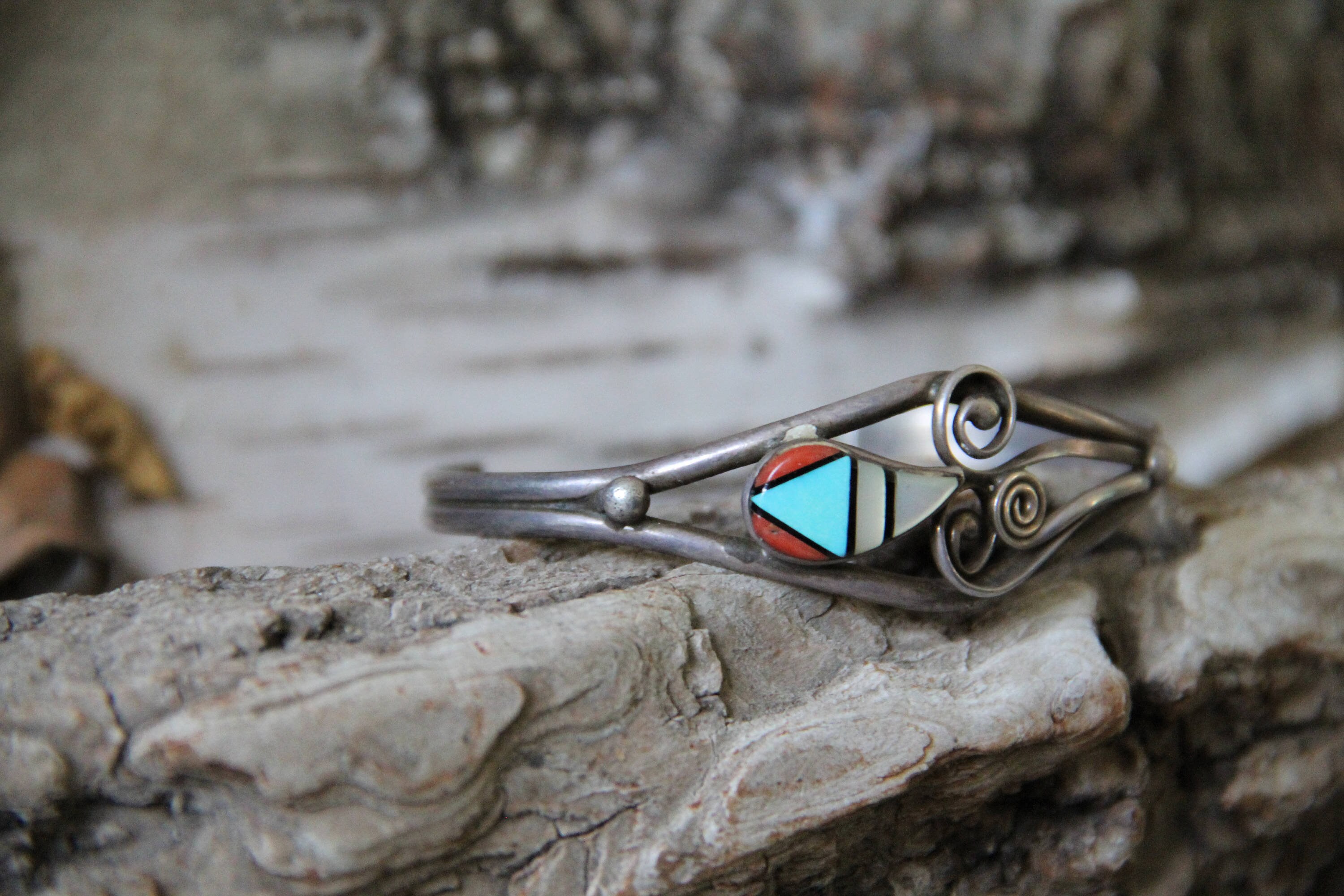 ZUNI Turquoise Inly シルバーバングル