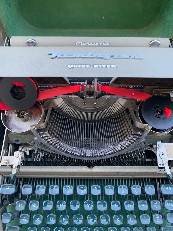 Stopped by a thift shop around my area and come across some vintage typing  paper for around 25 dollars. : r/typewriters