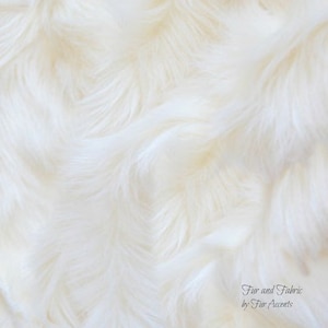 Natural White, Faux Fur Fabric,Craft Squares,Fun Fur,Baby Photos,Costumes,Props,Fashion,Sewing,Art Supplies,Yardage,Material