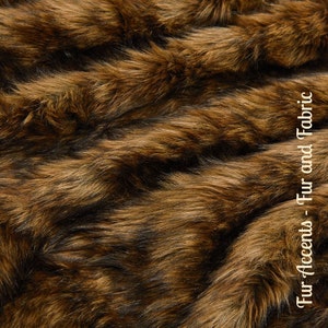 Faux Fur Medium Brown Wolf - Fabric - Shag, Crafts, Sewing, Baby & Pet  Photo Props