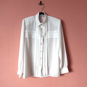Vintage weiße Bluse mit schönen detalilierten Knöpfen, Boho Bluse mit langen Ärmeln, lässige Bauernbluse, Button Down Shirt