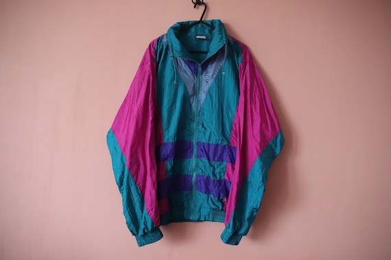 Vintage Windbreaker Jacket. Retro Sportswear, Activewear. With Zip and Pockets. Shelljacket. Sportswear, Activewear. Retro Streetswear
