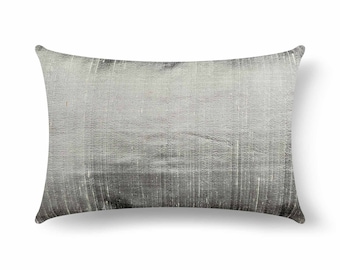 Funda de almohada de seda cruda gris hecha a mano, funda de cojín decorativa en tamaños personalizados.