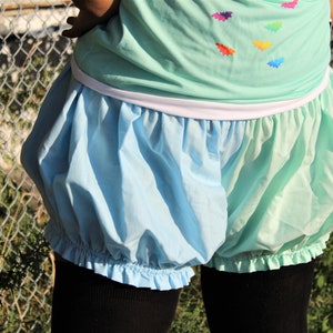 Split Color Ruffle Bloomers: Plus Size Kawaii Fashion