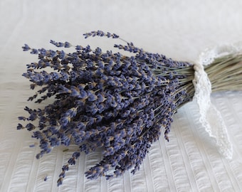 Dried English Lavender Bunch - 3 oz Bouquet (150-200 stems) - Fragrant Dried English Lavender - DIY Wedding Flowers for bouquets