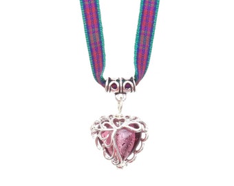 Echte schottische Tartan Halskette, Tartan Anhänger Halskette, Silber Herz Anhänger mit Lindsay Tartan, Schottische karierte Halskette