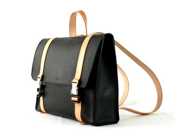 BLACK LEATHER BACKPACK, vintage style handmade in Italy