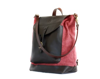 SAC À BANDOULIÈRE et SAC À DOS réversible pour femme, en CUIR marron et toile rouge