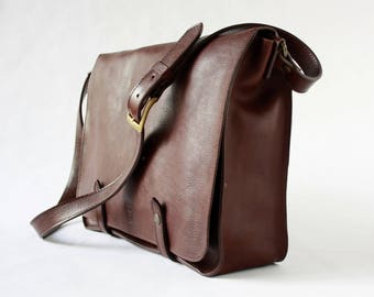 MESSENGER BAG in full grain dark brown leather