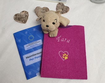 Vaccination certificate, pet passport, EU-Huelle for paw lovers