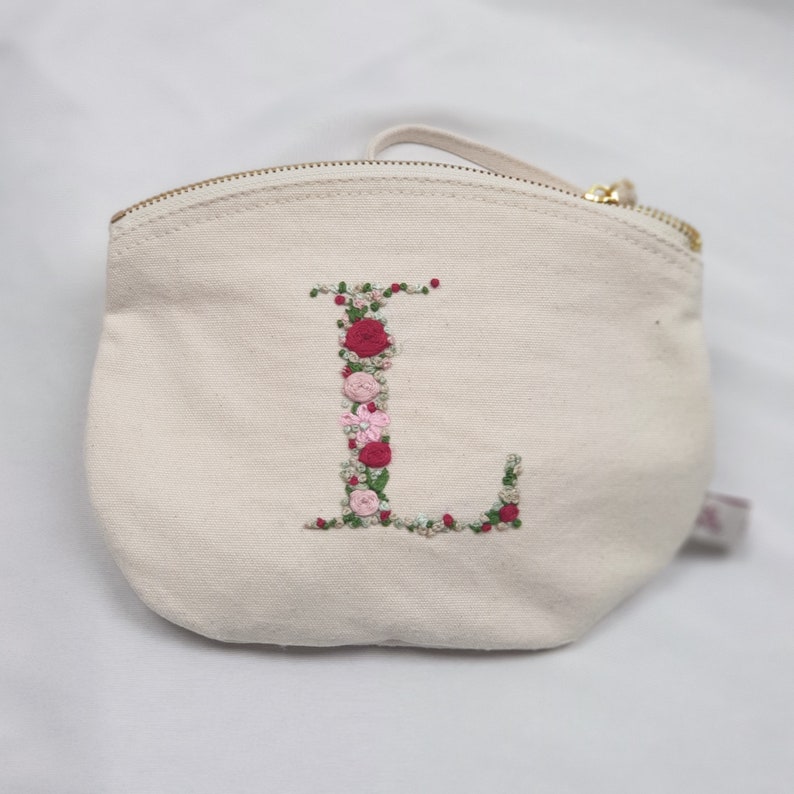 Cosmetic bag hand-embroidered with monogram image 6