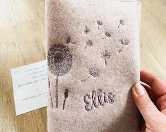 Personalized prayer book cover made of wool felt – gift for a girl's First Communion, embroidered with a dandelion, Confirmation