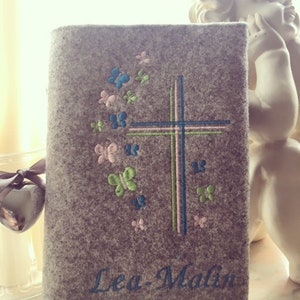 Personalized hymn book cover | Felt cover with zipper & embroidery | Communion Confirmation | Gift idea