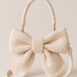 Crochet Elegant Bow Pattern