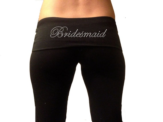 Bridesmaid Yoga Pants . Custom Bridesmaids Black Fold Over Yoga Pants With  Monogram Initial . Bridesmaids Sweatpants . Bridesmaids Gift 
