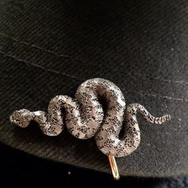 Rattle Snake Hat Clip