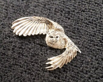 New Great Horned  Owl &quot; Looking &quot;  New Design Pendant